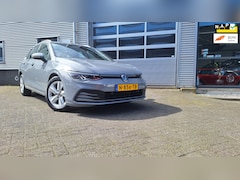 Volkswagen Golf Variant - 1.0 TSI Life/Navigatie/Ecc/Cruise/Lm/Camera/Enz
