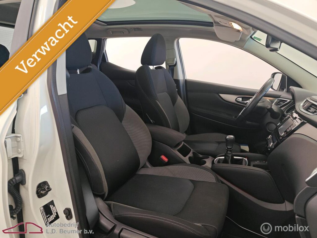 Nissan Qashqai - 1.2 N-Connecta *1e EIG, Design Pack, PANO, NL, RIJKLAARPRIJS!*