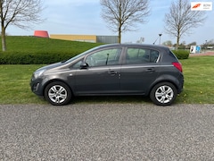 Opel Corsa - 1.2-16V Design Edition AUTOMAAT