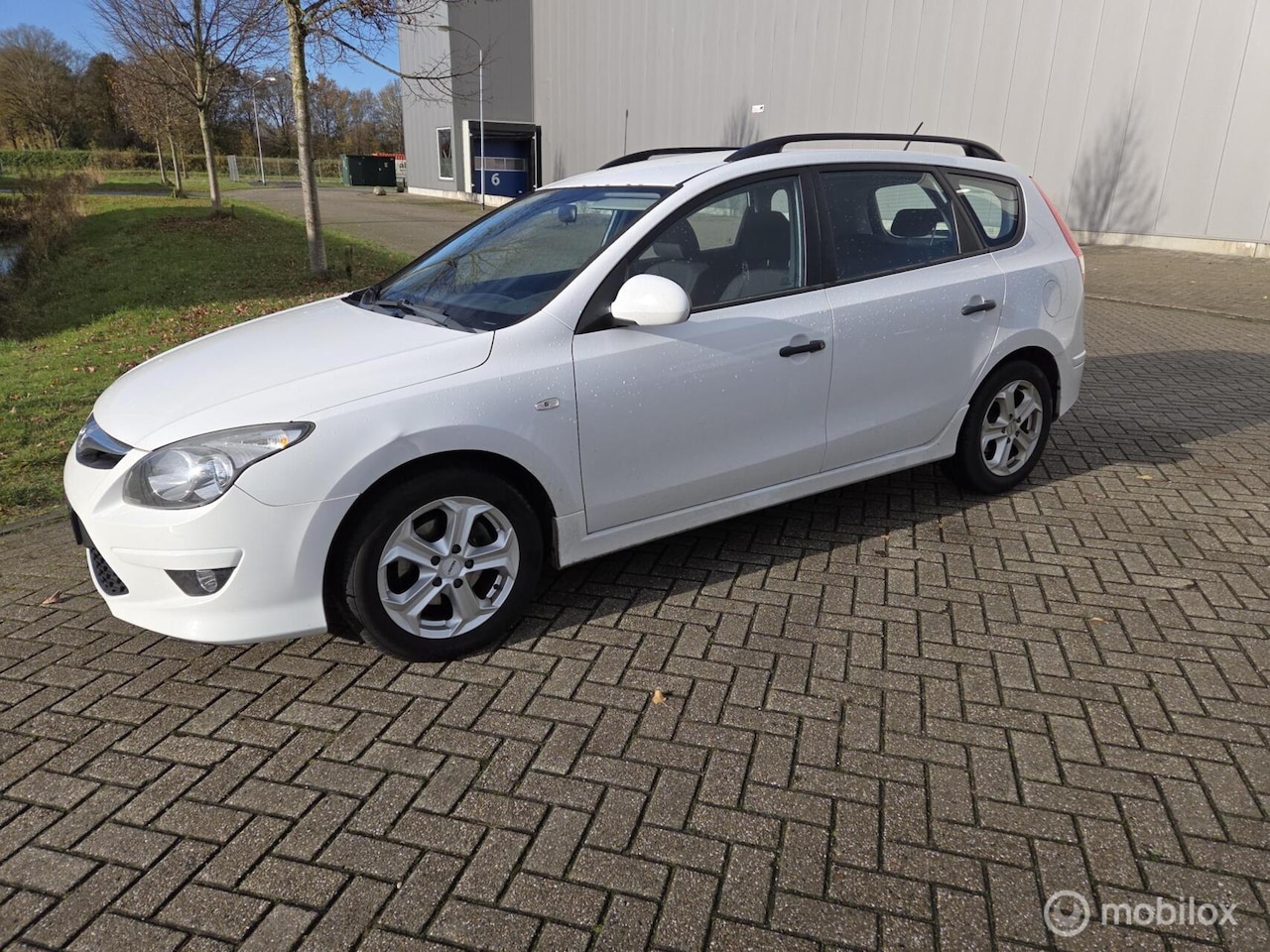 Hyundai i30 CW - 1.4i - AutoWereld.nl