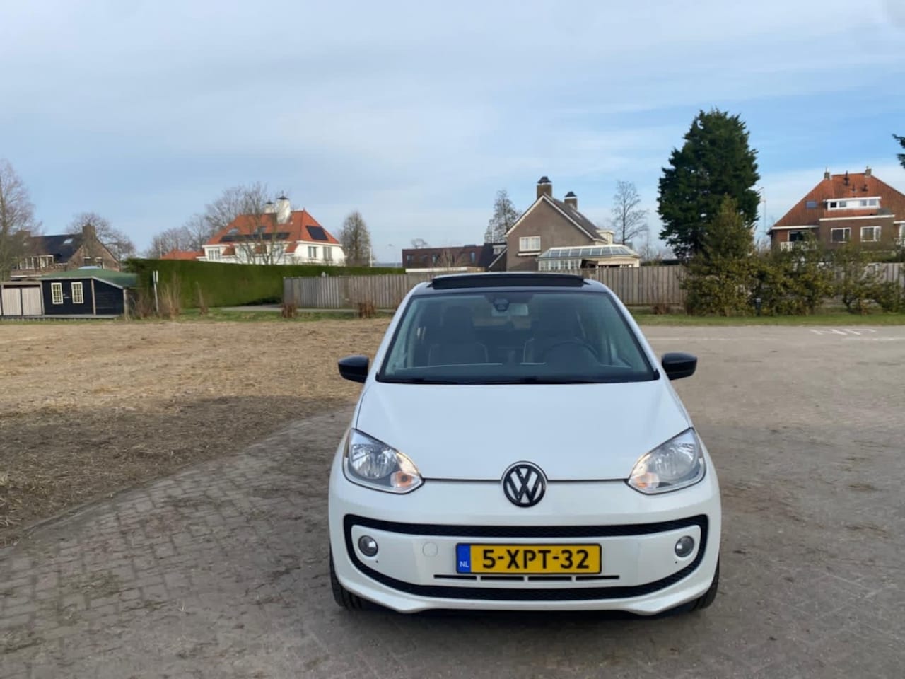 Volkswagen Up! - 1.0 groove up! BlM. - AutoWereld.nl