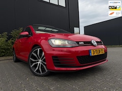 Volkswagen Golf - 2.0 TSI GTI