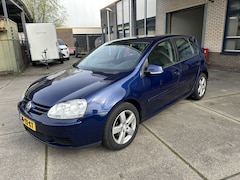 Volkswagen Golf - 1.6 FSI 5 DRS APK