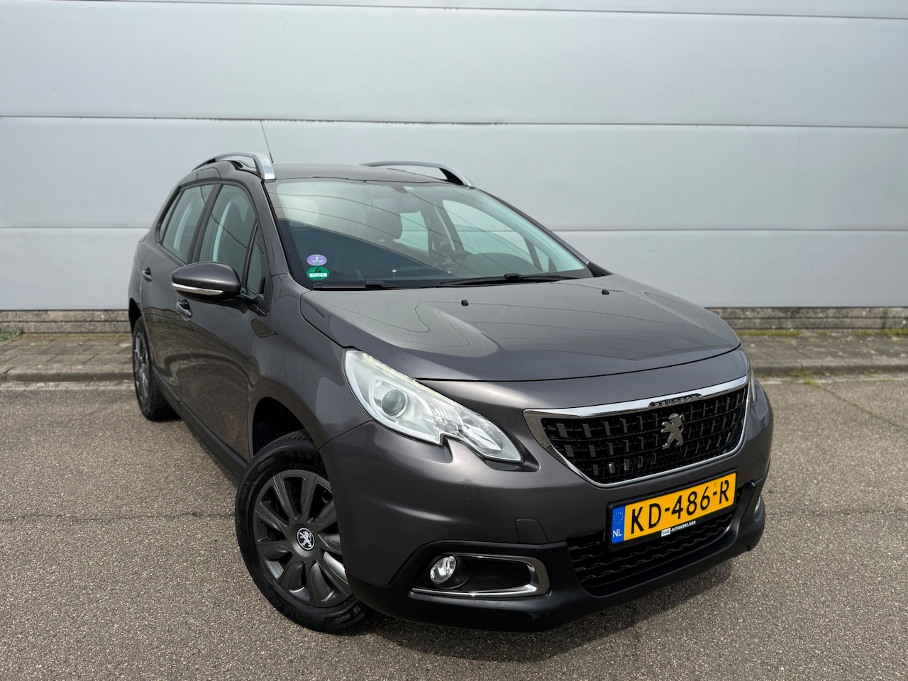 Peugeot 2008 - 1.2 PureTech Active (bj 2016) Facelift/Panorama/Camera/153000 KM - AutoWereld.nl
