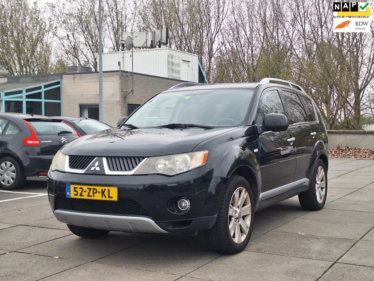 Mitsubishi Outlander - €4150,-2.4 Instyle Automaat 7Pers 4X4 VOL - AutoWereld.nl
