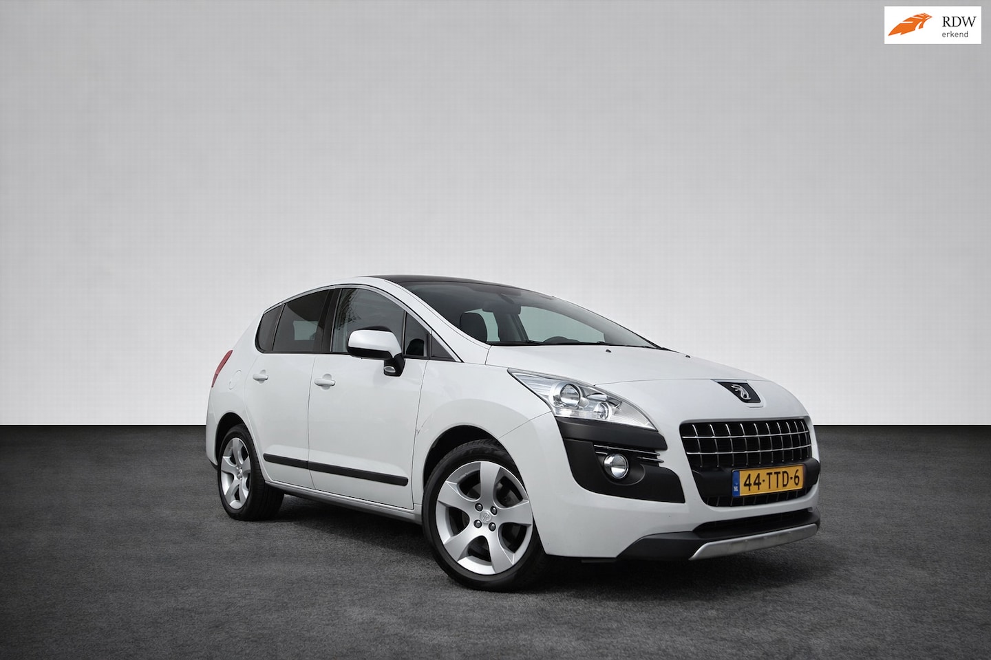 Peugeot 3008 - 1.6 GT |Parelmoer kleur| - AutoWereld.nl