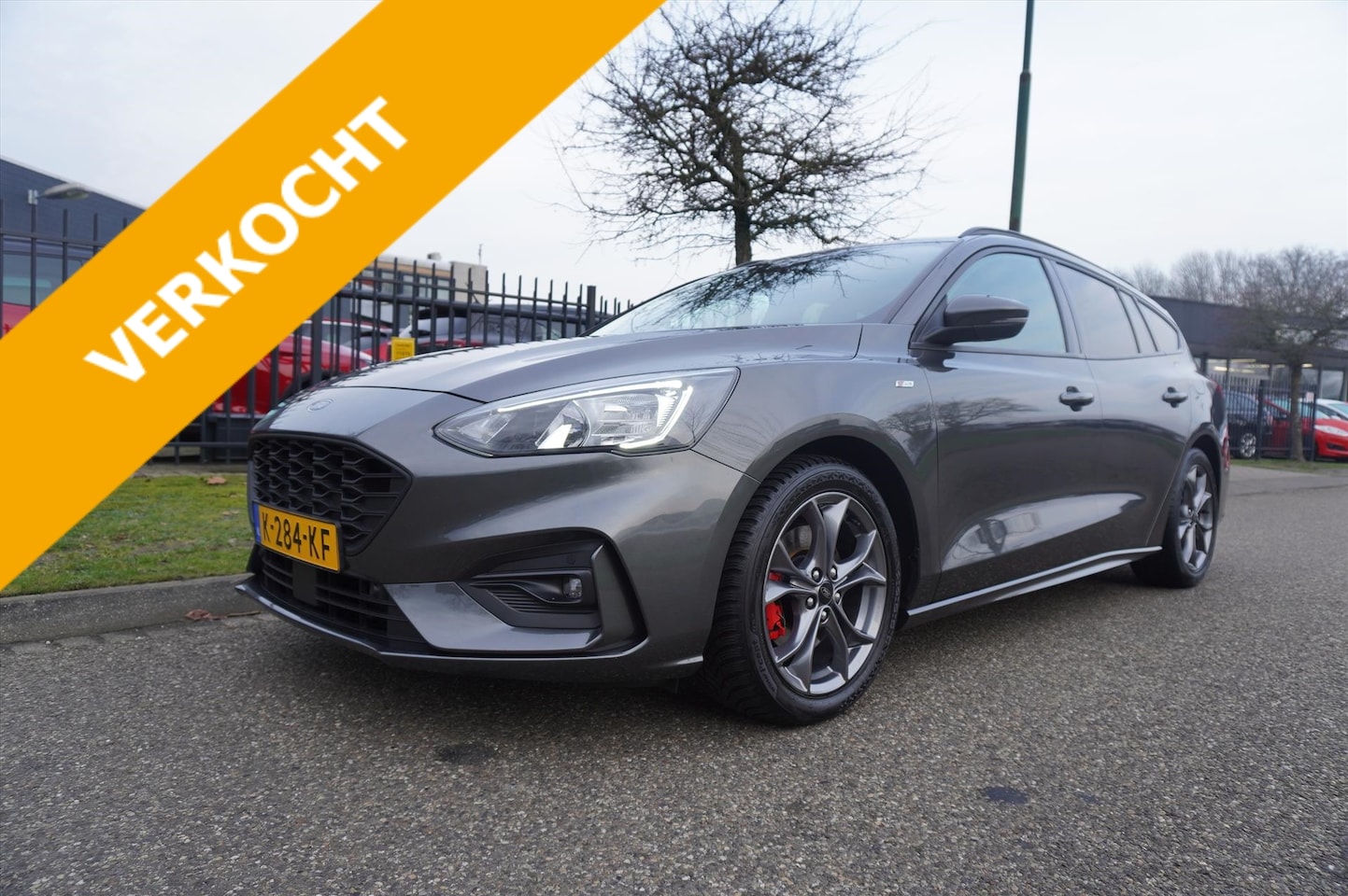 Ford Focus Wagon - 1.5 EcoBoost 150pk Titanium Business ST-Line X Business Trekhaak - AutoWereld.nl