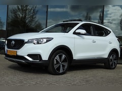 MG ZS - EV LUXURY 45KWH | PANO | ADAPT. CRUISE | CARPLAY | CAMERA | TREKHAAK | LED | LEDER