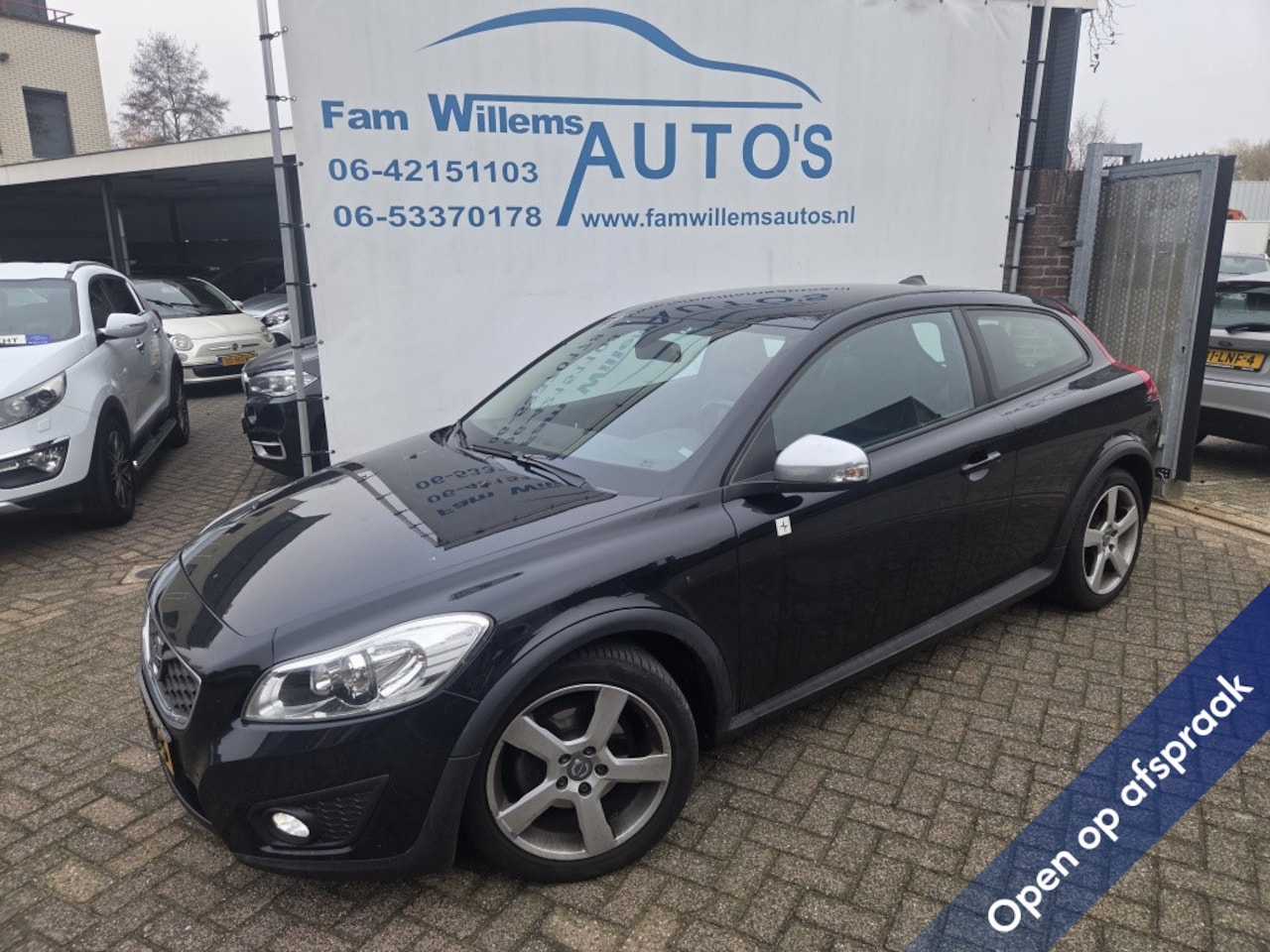VOLVO C30