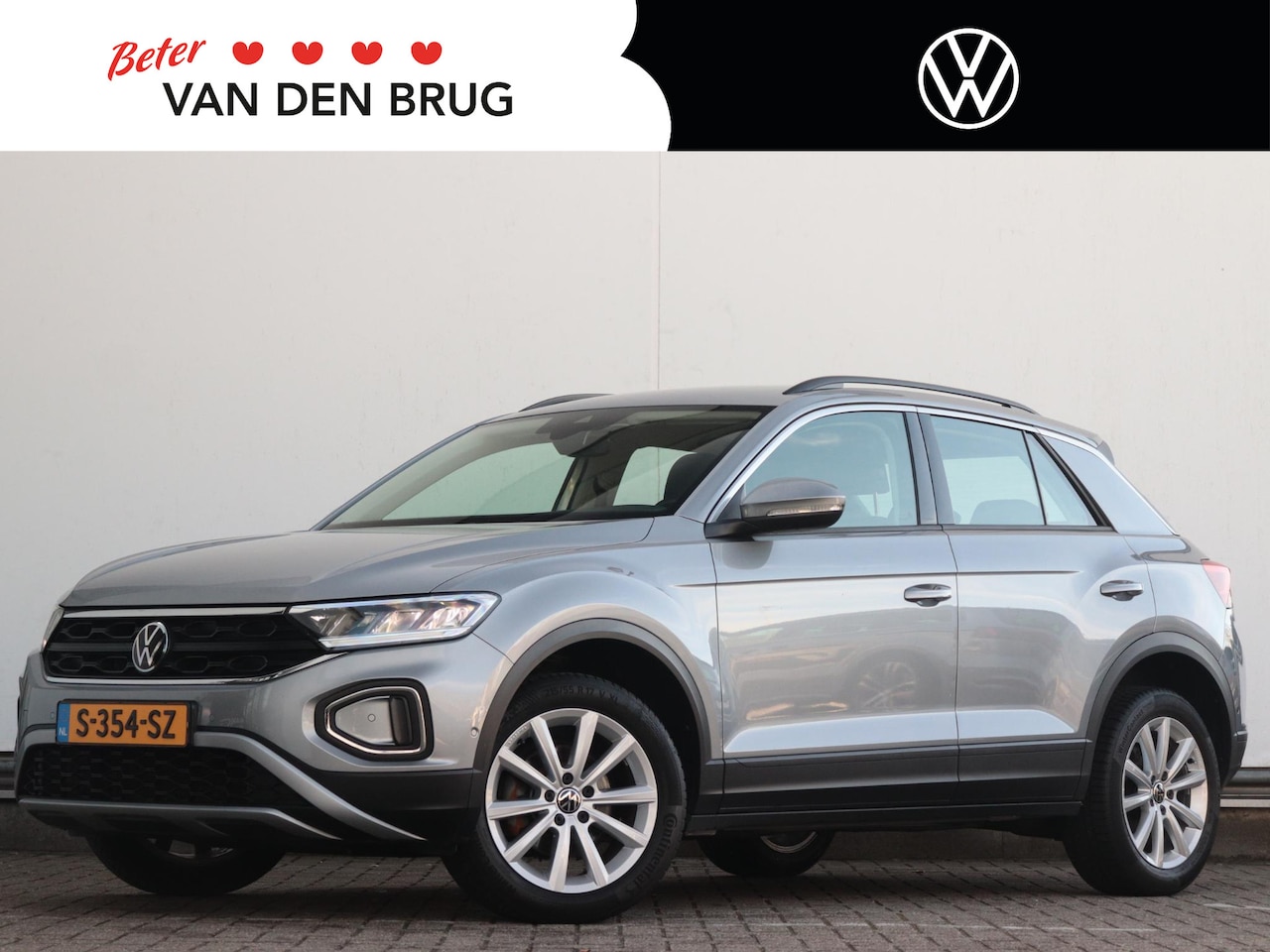 Volkswagen T-Roc - 1.0 TSI Life Business | Climate control | Parkeersensoren | DAB ontvanger | Apple carplay/ - AutoWereld.nl