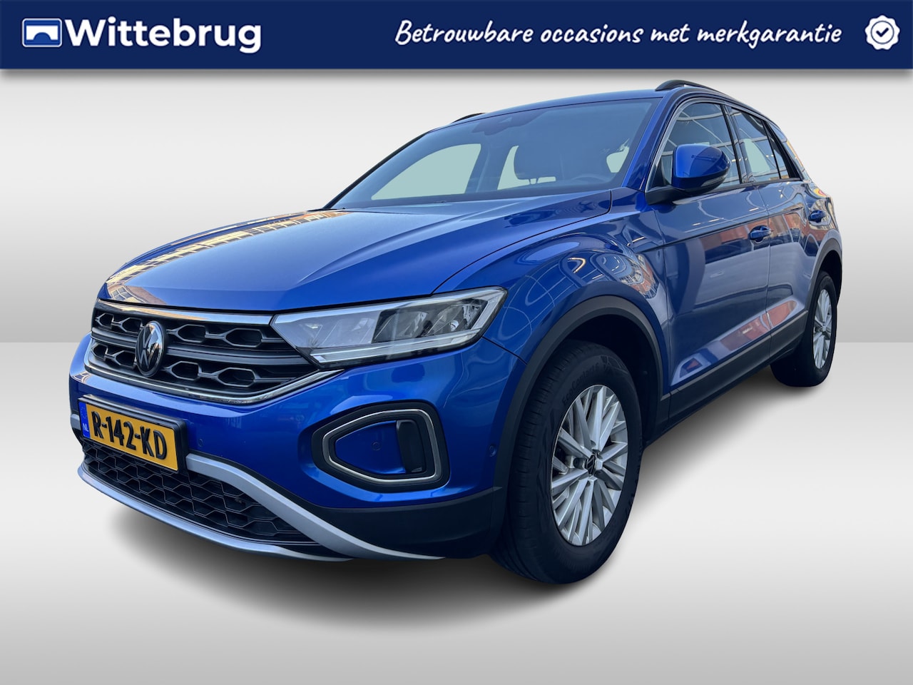 Volkswagen T-Roc - 1.0 TSI Life Business Navigatie / Parkeersensoren / Trekhaak afneembaar / App-connect / Di - AutoWereld.nl