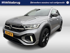 Volkswagen T-Roc - 1.5 TSI 150pk R-Line Black Style DSG Automaat Panoramadak / IQ LED / Navigatie / Digital C
