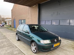 Volkswagen Polo - 1.4 Trendline