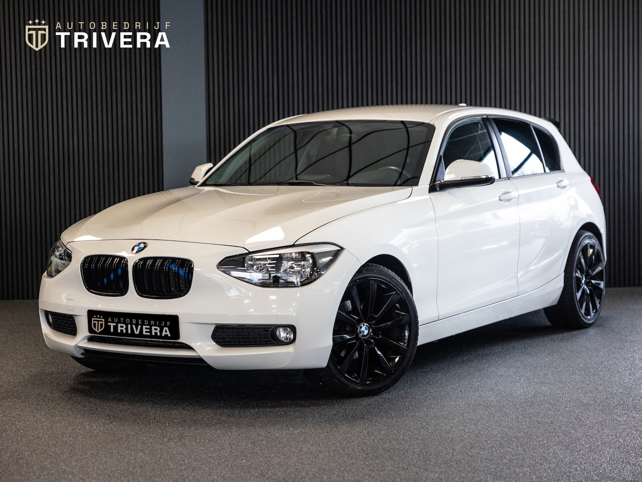 BMW 1-serie - 116i Business+ l LMV l Apple carplay l strakke auto - AutoWereld.nl