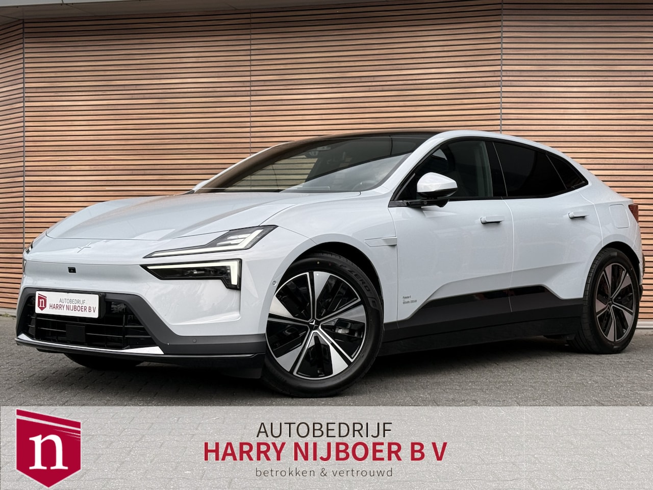 Polestar 4 - Long Range Single motor Prime Pack Panoramadak / Navigatie / 360 Camera / stuurverwarming - AutoWereld.nl