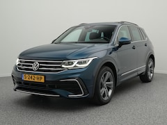 Volkswagen Tiguan - R-Line 1.4 TSI eHybrid 245 PK | LED Matrix IQ | Panoramadak | Trekhaak | Achteruitrijcamer
