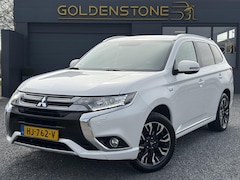 Mitsubishi Outlander - 2.0 PHEV Executive Edition 2e Eigenaar, Navi, Camera, Afn.Trekhaak, Stoelverw.Alcantara-Le