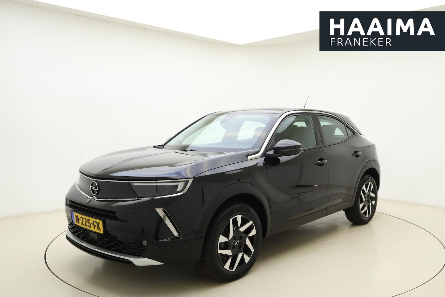 Opel Mokka - 1.2 Turbo Business Elegance 130 PK | Navigatie | Trekhaak | Climate control | Camera | Key - AutoWereld.nl