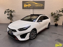 Kia Pro cee'd - ProCeed 1.6 T-GDi GT | Pano | JBL | Memory | Navi | Cam | Digidash | ACC