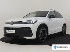 Volkswagen Tiguan - 1.5 eHybrid R-Line 272pk | Panoramadak | Harman Kardon | Trekhaak l Head up display | Dode