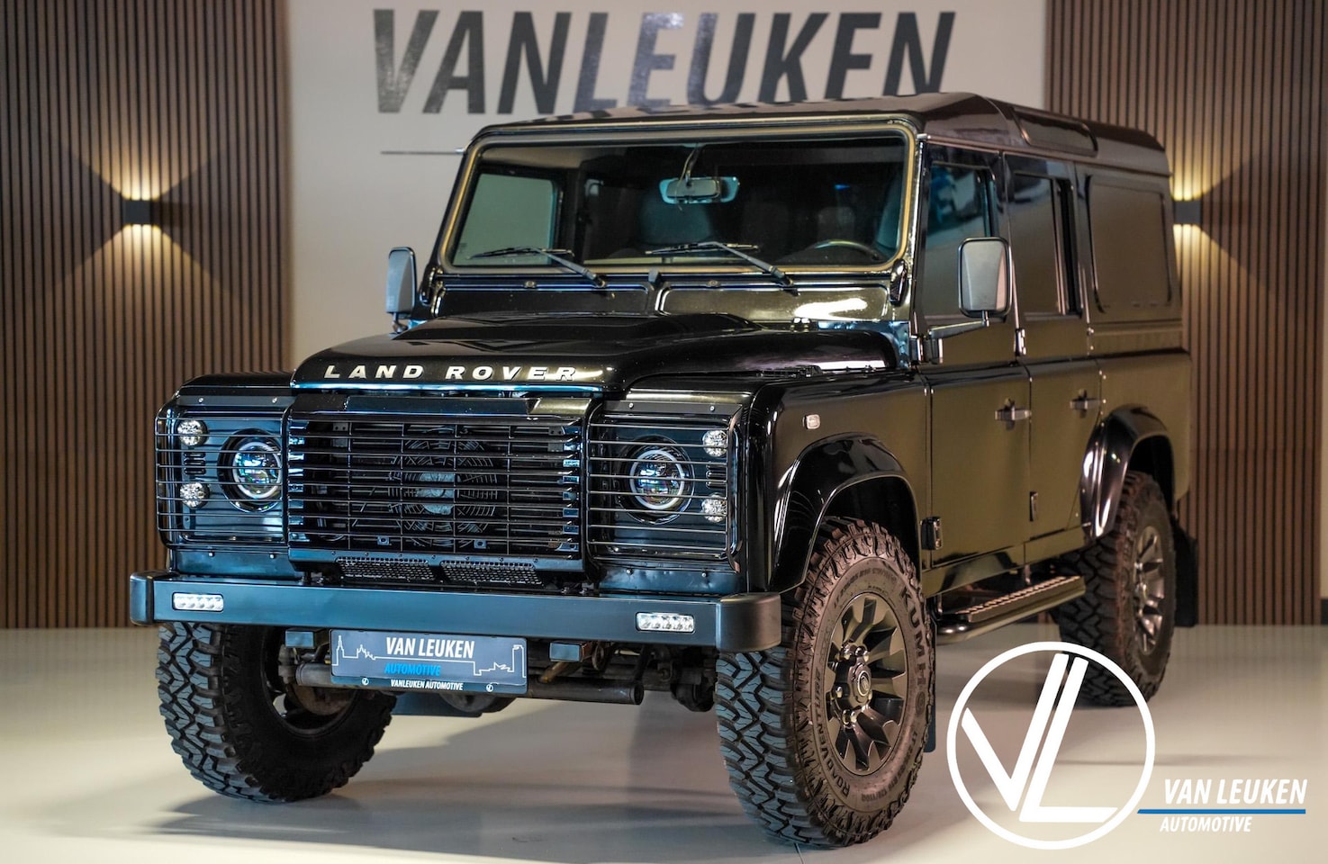 Land Rover Defender 110 - 2.2 D SW 110" Adventure Limited Edition BTW-auto - AutoWereld.nl