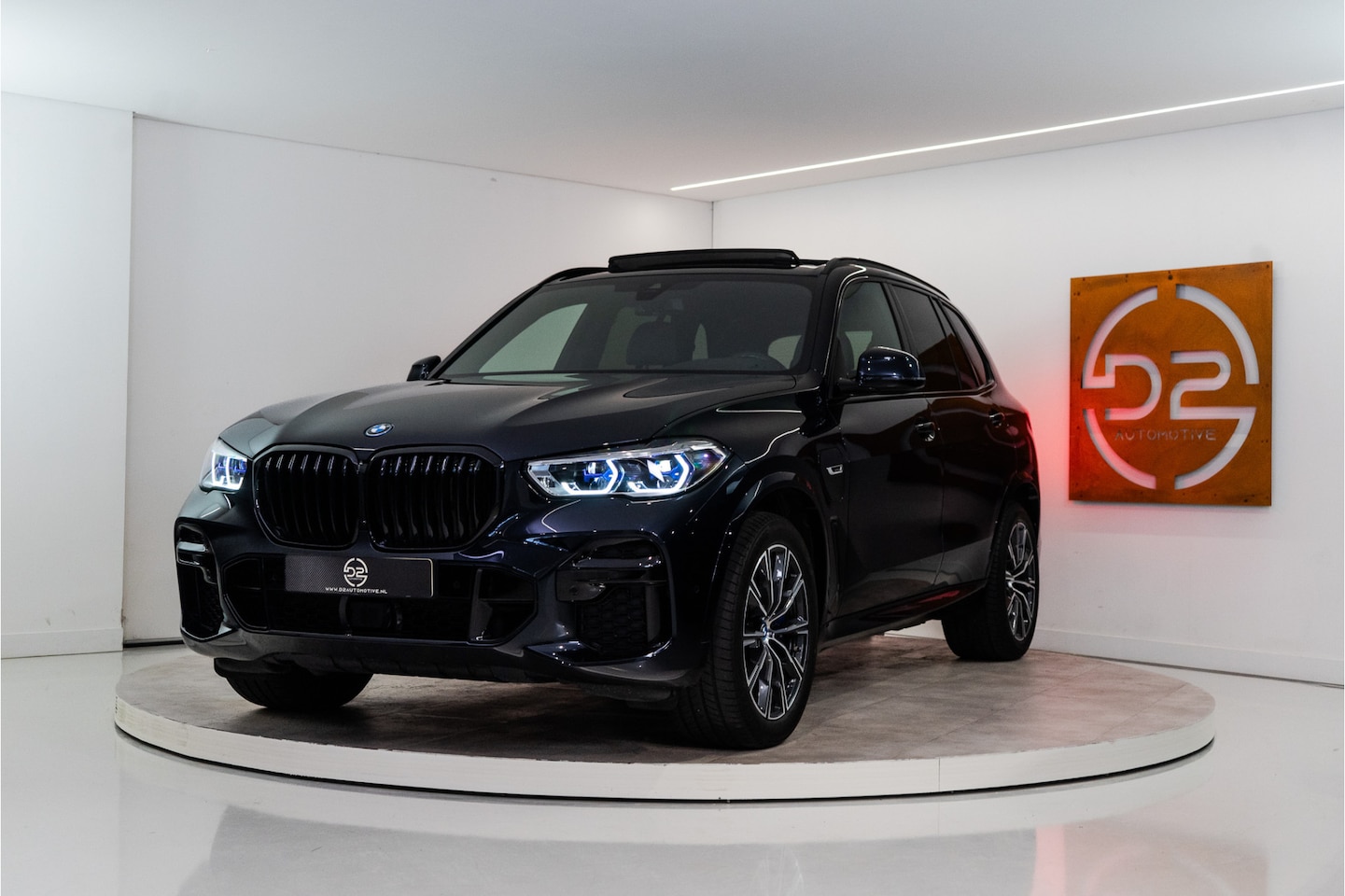 BMW X5 - xDrive45e High Executive M-Sport 394PK | Pano | Laser | Luchtv | H/K | HUD | 12 MND Garant - AutoWereld.nl