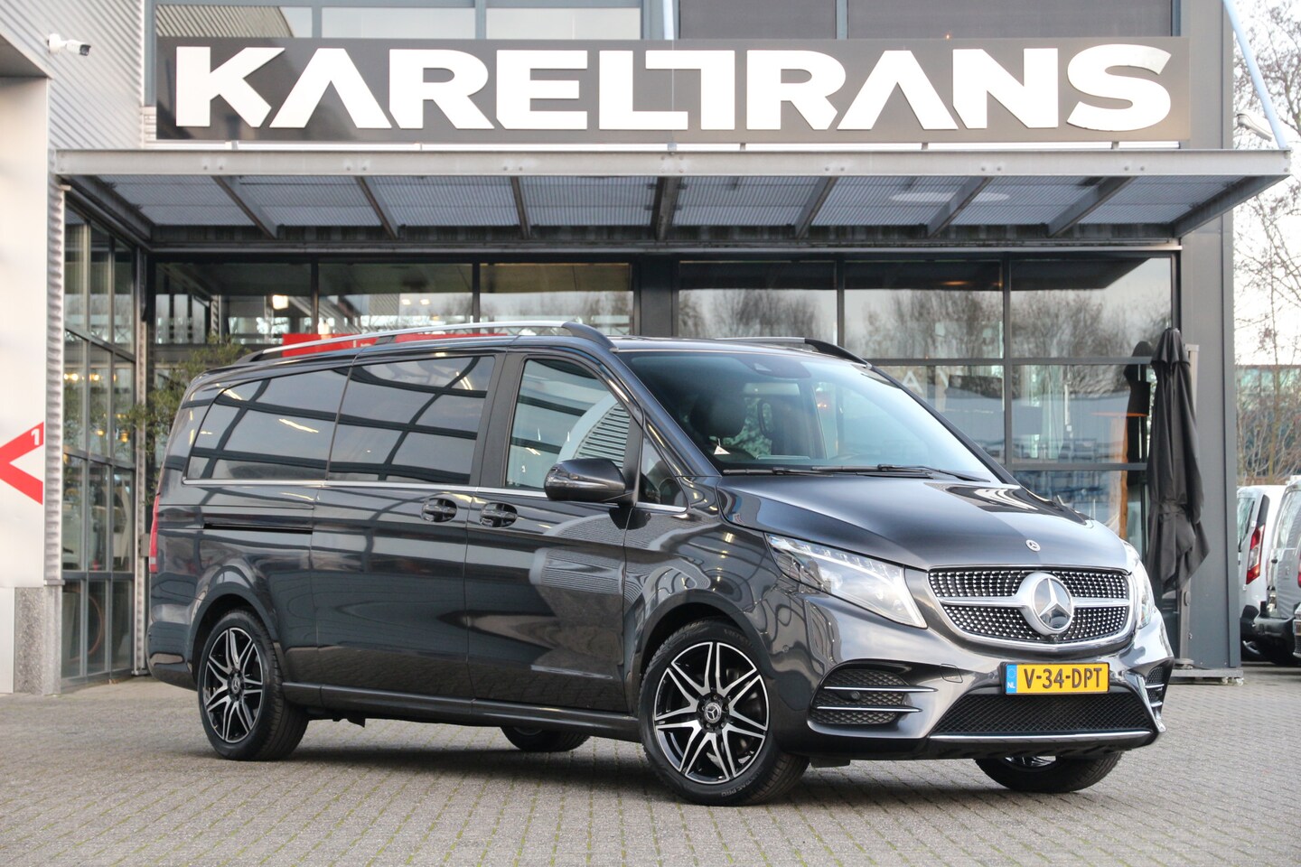 Mercedes-Benz V-klasse - V300 | DC | AMG | XL | Airmatic | Burmester | Vol!! - AutoWereld.nl