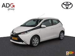 Toyota Aygo - 1.0 VVT-i x-play | Airco | Parkeercamera |