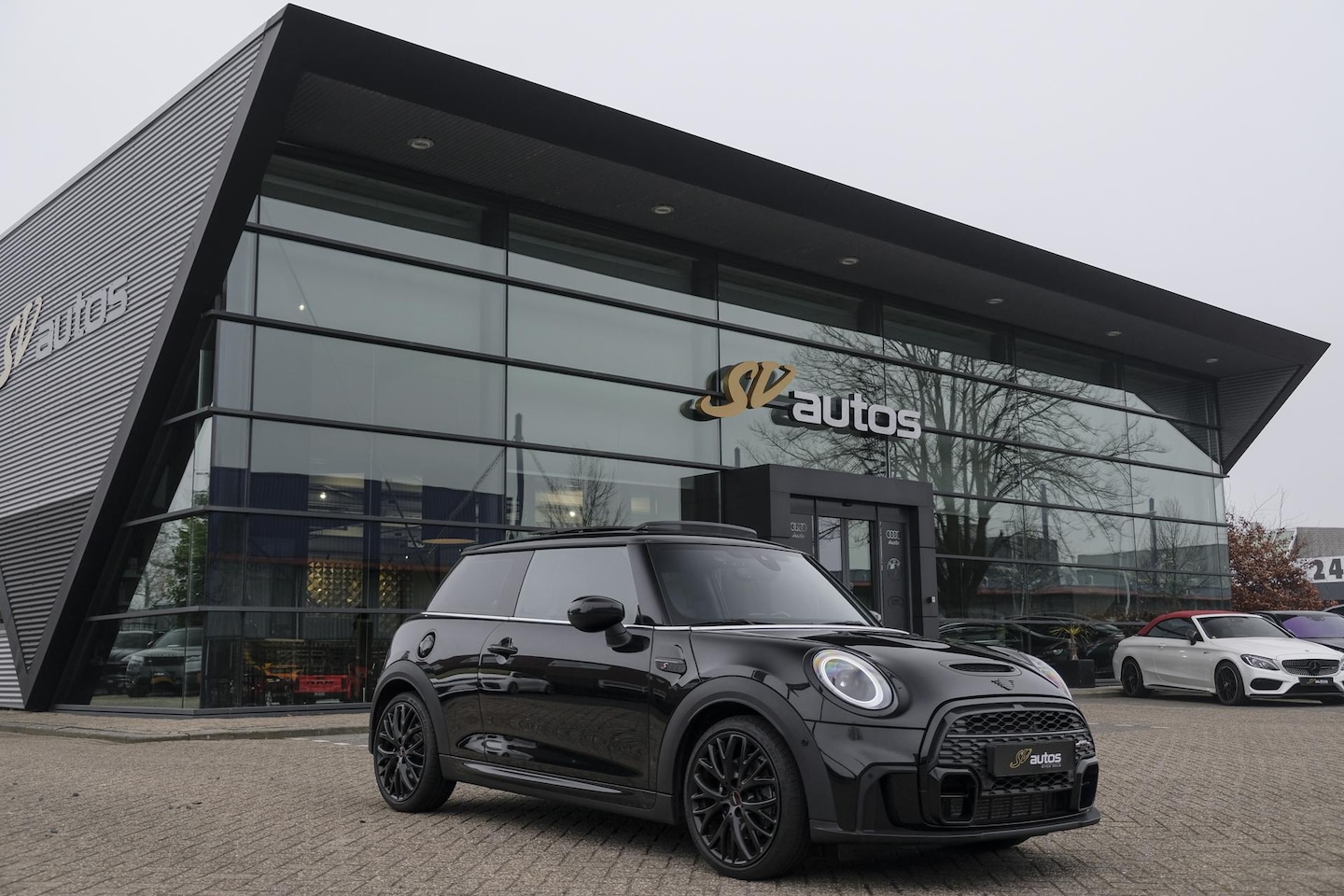 MINI Cooper S - Mini 2.0 John Cooper Works JCW Panoramadak Black edition Schaalstoelen NLauto BOMVOL!! - AutoWereld.nl
