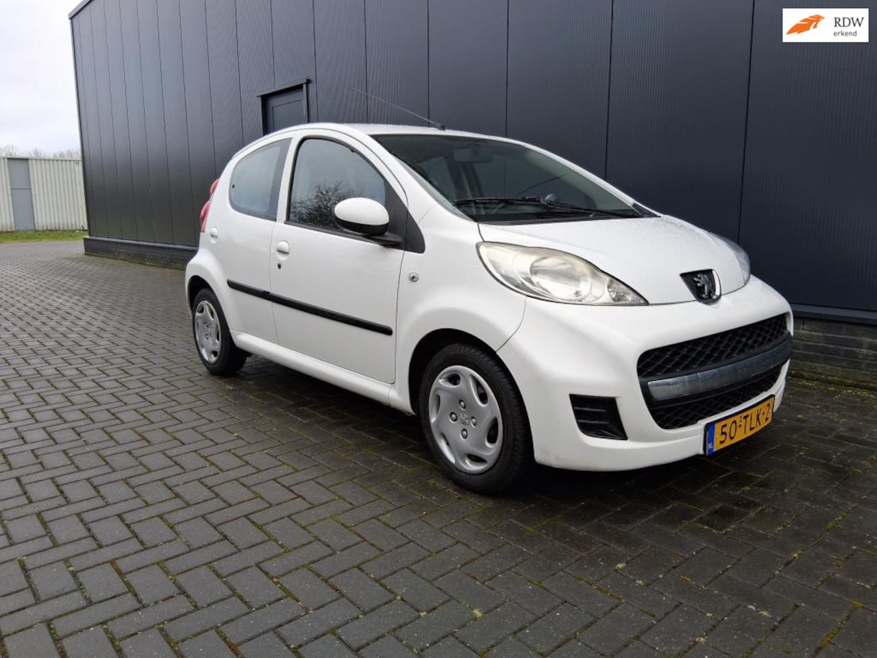 Peugeot 107 - 1.0-12V XS 1.0-12V XS / 5 drs - AutoWereld.nl