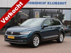 Volkswagen Tiguan - 1.5 TSI Life | Stoel-Stuur Verw | Trekhaak | Navigatie |