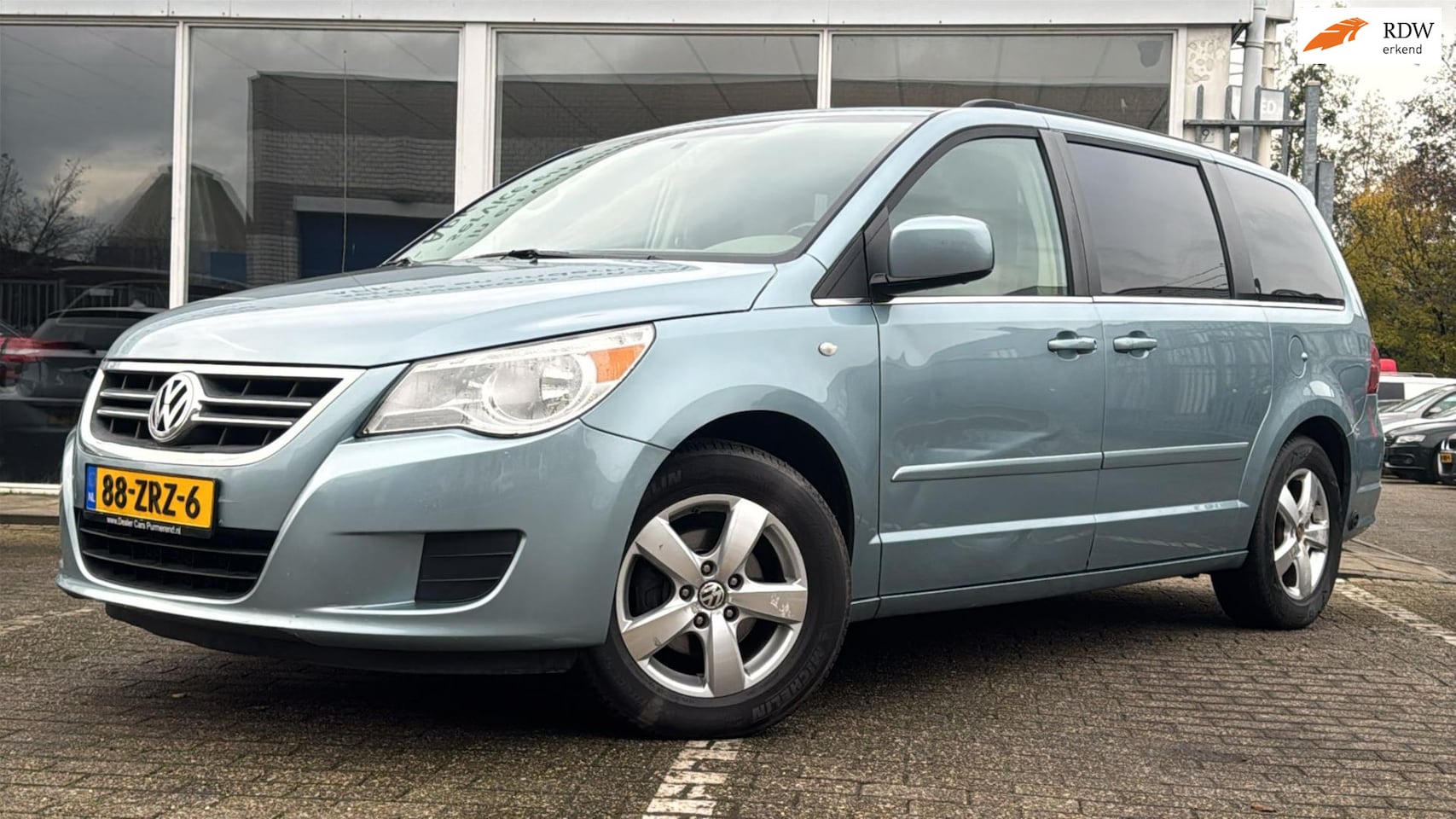 Volkswagen Routan - 3.8 V6 3.8 V6 - AutoWereld.nl