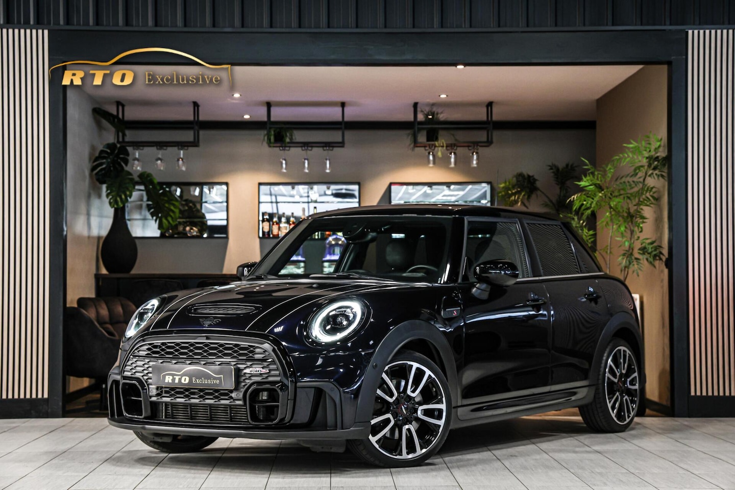 MINI Cooper S - Mini 2.0 Rockingham GT Edition CAMERA ECC LEER NAVI CARPLAY. - AutoWereld.nl