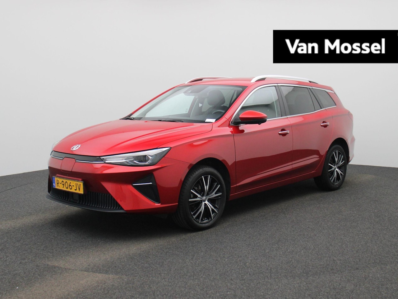 MG MG5 - Long Range Luxury 61 kWh | Carplay | Leder | Camera | Stoelverwarming | - AutoWereld.nl
