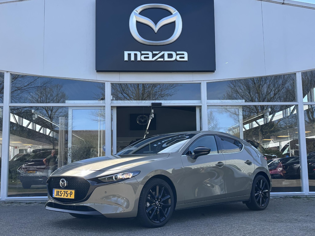 Mazda 3 - 2.5 e-SkyActiv-G M Hybrid 140 Homura 2.5 e-SkyActiv-G M Hybrid 140 Homura - AutoWereld.nl