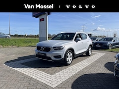 Volvo XC40 - T2 Momentum Pro | Parkeercamera | Keyless Entry | Handgeschakeld |