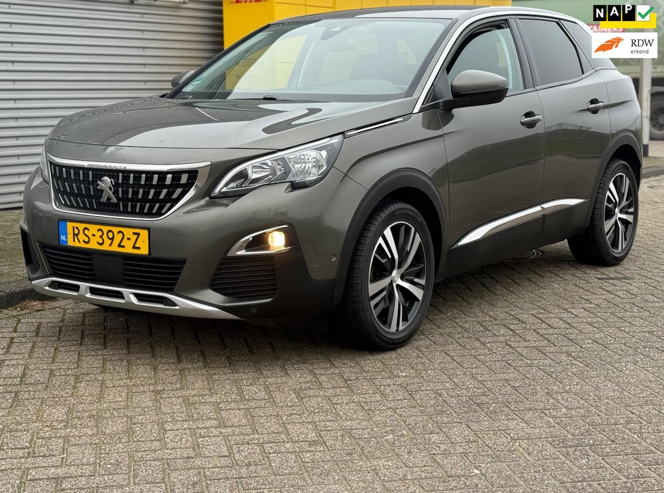 Peugeot 3008 - 1.2 PureTech Bj 2018 Automaat Navi Pdc Camera - AutoWereld.nl