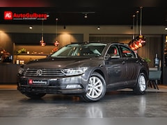 Volkswagen Passat - 1.4 TSI Originele Nederlandse auto, Comfortline Comfort stoelen, ACC, Navigatie Pro, Lmv