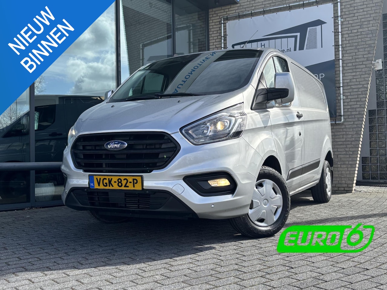 Ford Transit Custom - 280 2.0 TDCI L1H1*3PERS.*A/C*CRUISE*NAVI*HAAK* - AutoWereld.nl