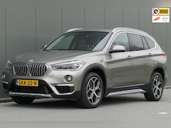 BMW X1 - XDrive25i X-Line Pano Clima Camera Stoelverwarming stuurverwarming