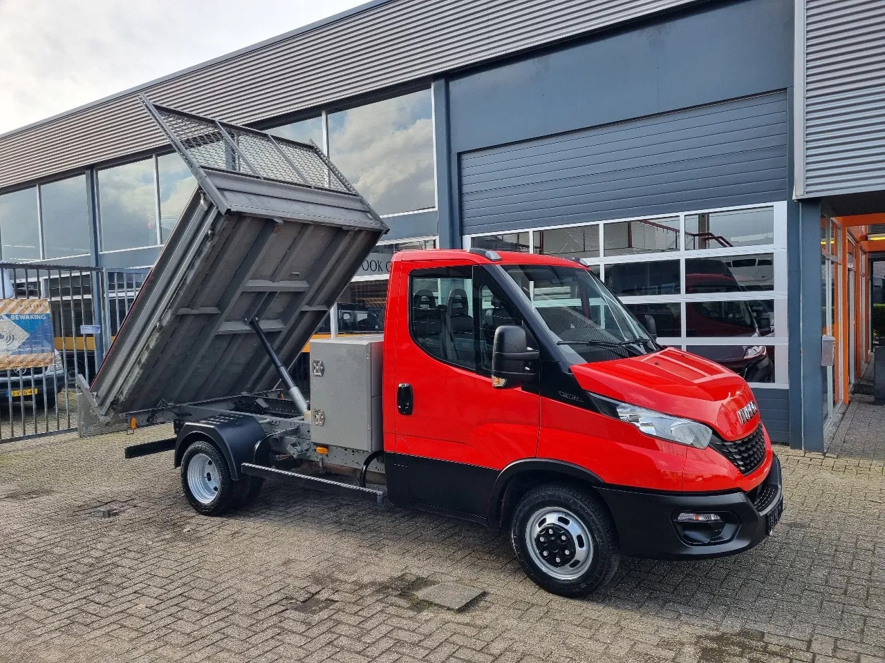 Iveco Daily - 35C12 116pk Kipper GVW 3500kg Euro 6 - AutoWereld.nl