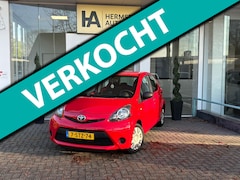 Toyota Aygo - 1.0 VVT-i Now |5drs|Airco|Elek.Ramen|