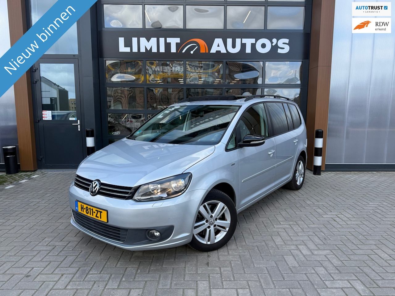 Volkswagen Touran - 1.4 TSI Highline/Pano/Carplay/Climate/St.verw/Pdc/Cruise/Elek.Ramen/Lmv/Nap - AutoWereld.nl