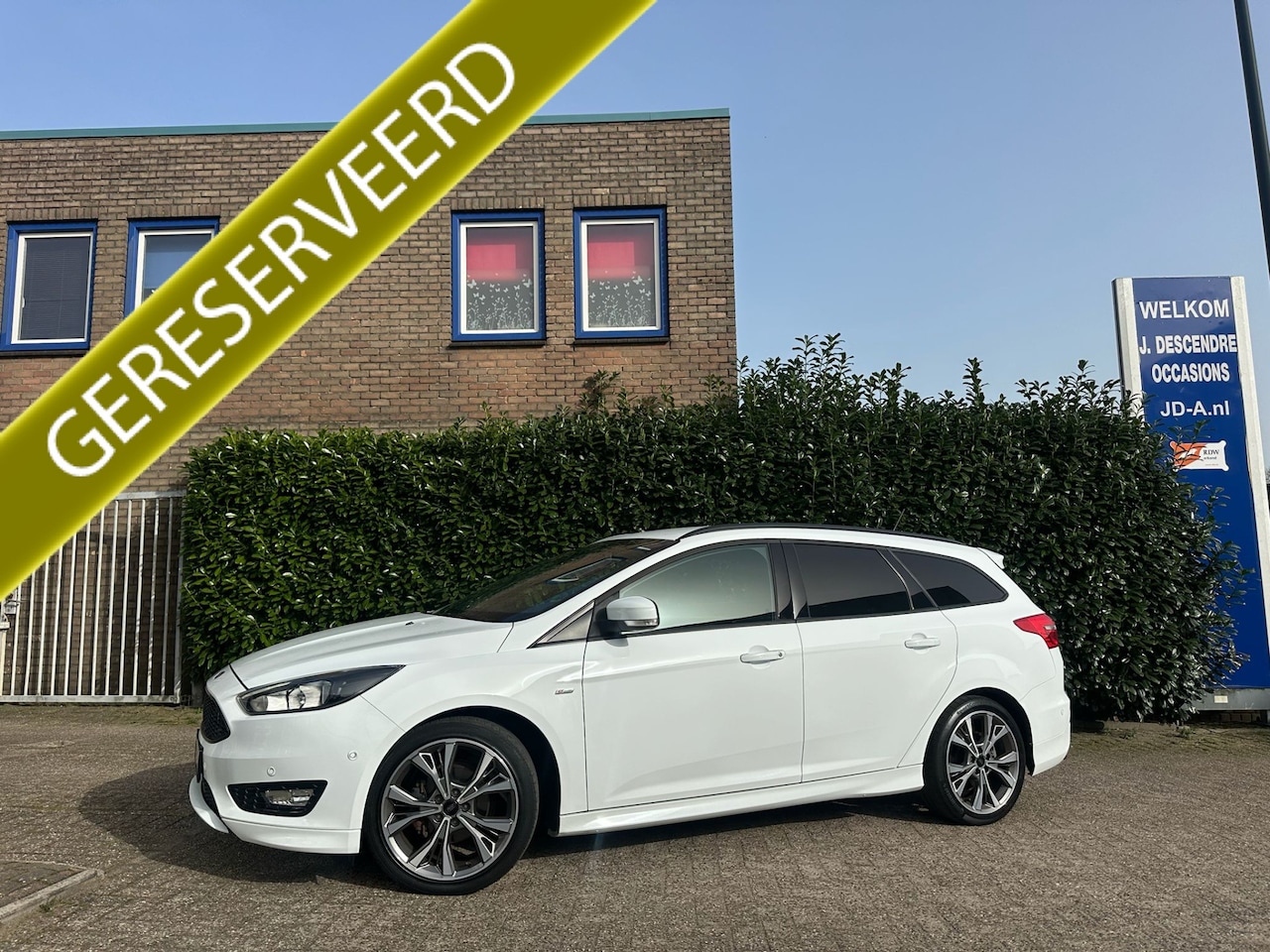 Ford Focus Wagon - 1.0 EcoBoost St-Line Climate C, Cruise C, Navigatie, Camera!!!! - AutoWereld.nl