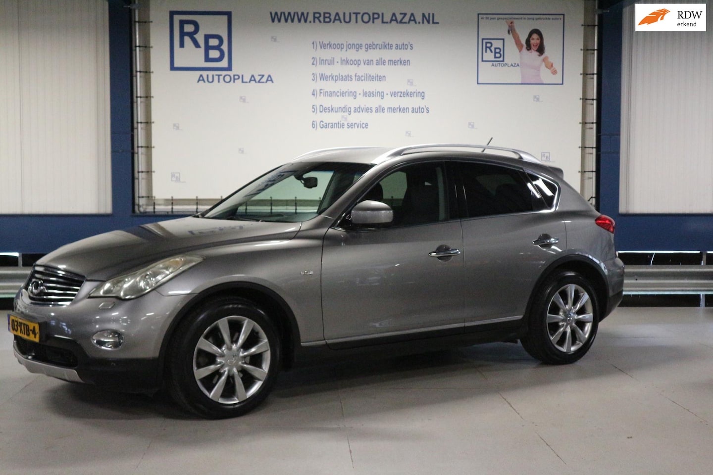 Infiniti EX - 37 BOSE/ 360 CAMERA/ V6 - AutoWereld.nl