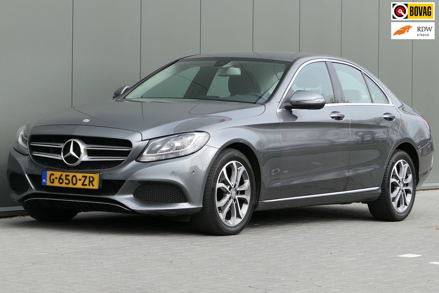 Mercedes-Benz C-klasse - 200 Premium Plus Navigatie Leder Cruise - AutoWereld.nl