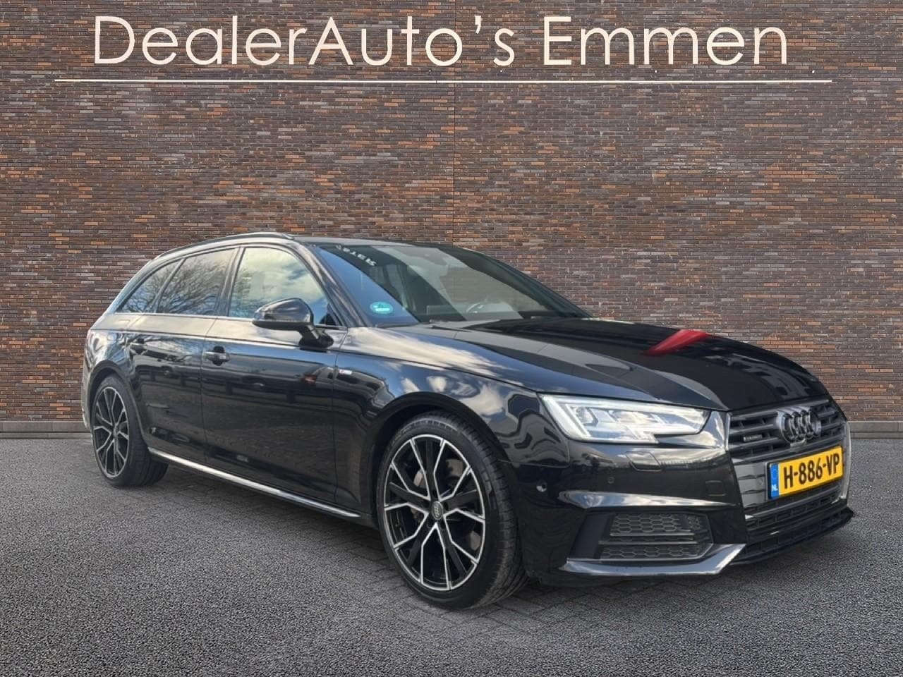 Audi A4 Avant - 3.0 TDI 272PK quattro S-LINE VIRTUAL LED - AutoWereld.nl