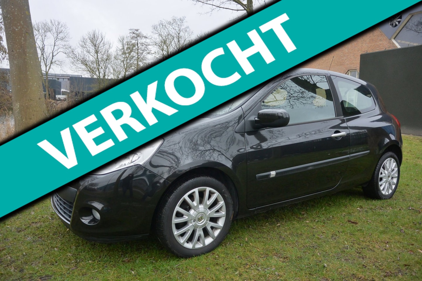 Renault Clio - 1.2 TCe Sélection Business*airco*cruise*navigatie - AutoWereld.nl