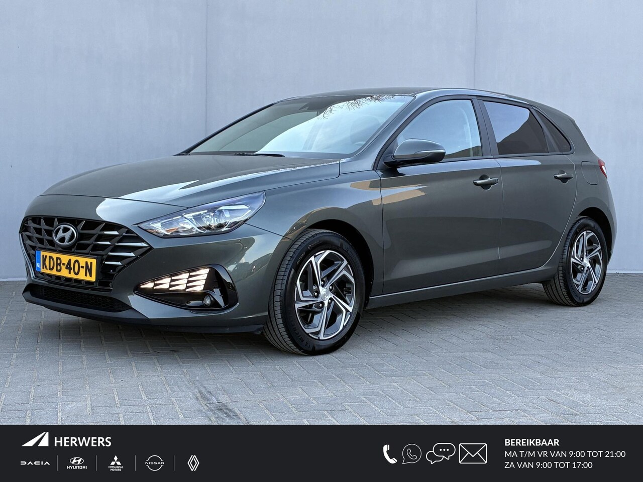 Hyundai i30 - 1.0 T-GDi MHEV Comfort Smart / Stoel-/Stuurverwarming / Cruise Control / Achteruitrijcamer - AutoWereld.nl