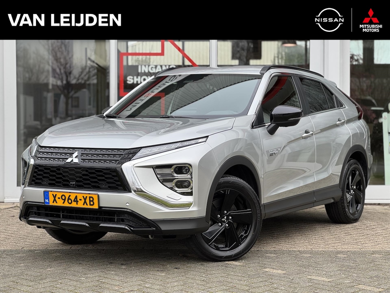 Mitsubishi Eclipse Cross - PHEV Black Edition | Trekhaak | Navigatie | ACC | 360-camera | Blind Spot | Apple CarPlay - AutoWereld.nl
